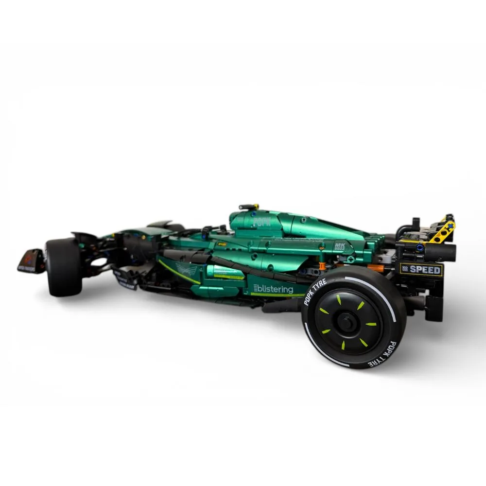 Картина з конструктором Aston Martin AMR (темна)